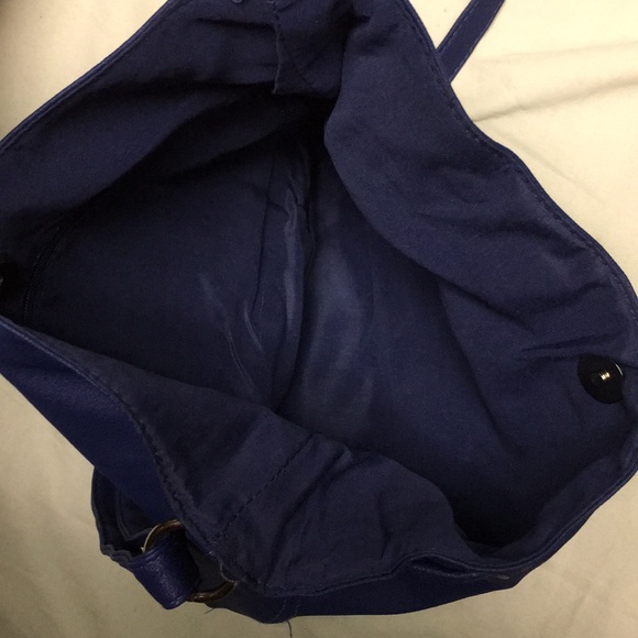 2️⃣Ⓜ️crossbody bag - Picture 4 of 5